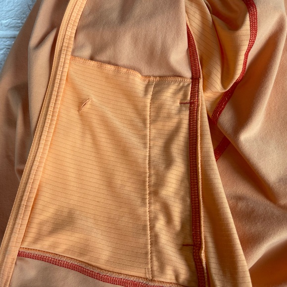 North Face Women’s Medium Peach Orange Zip-up Athletic Jacket - Picture 11 of 15